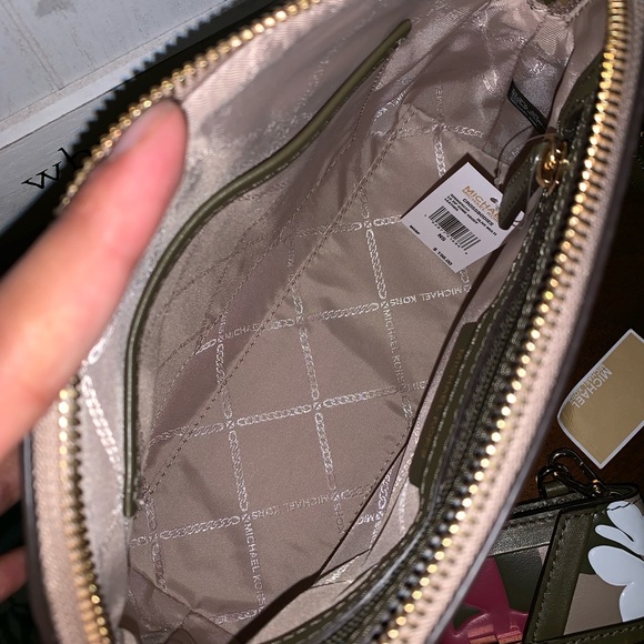 New. MK set💞 limited addition - Picture 6 of 8